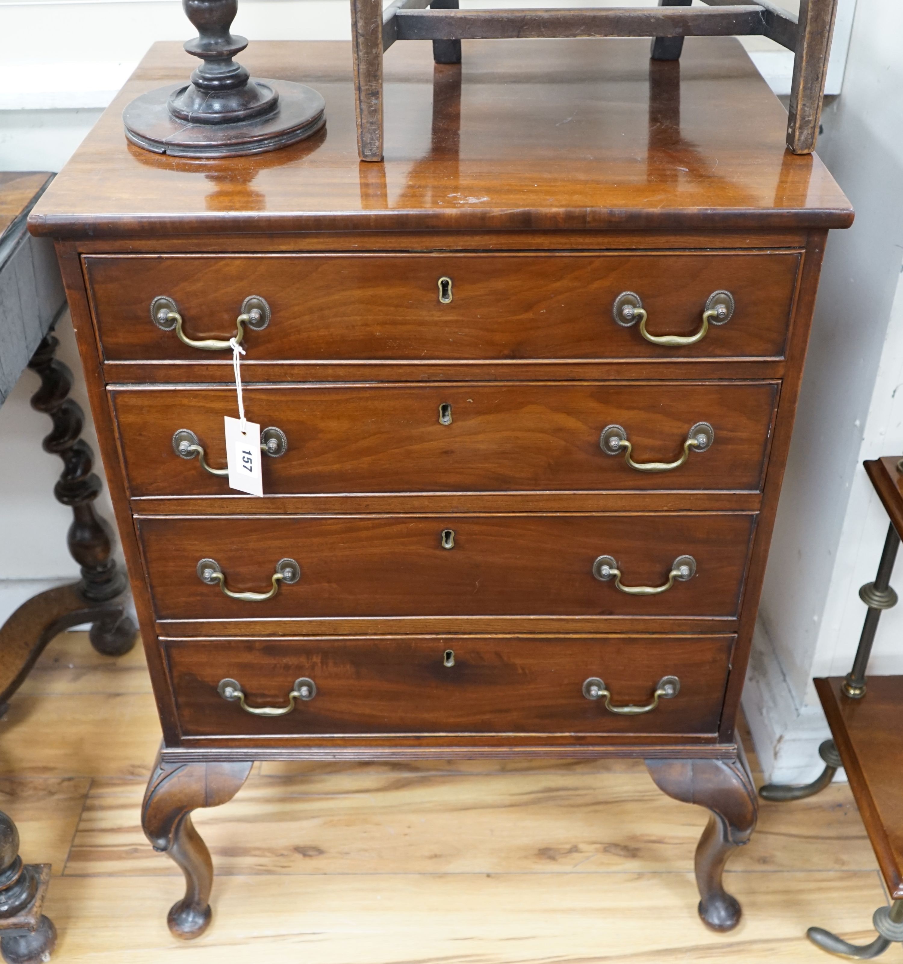A small mahogany chest of drawers, width 65cm, depth 47cm, height 90cm